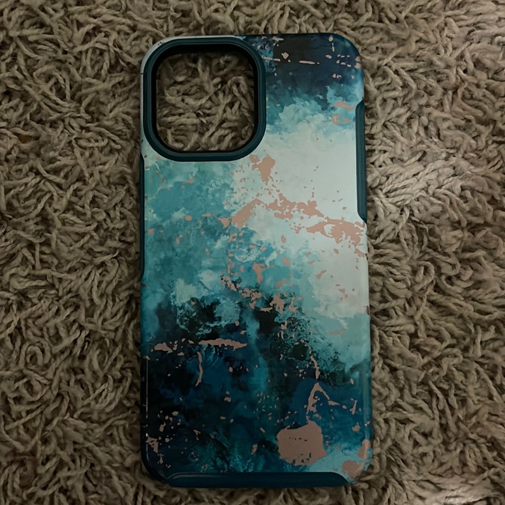 blue otter box iphone 13/12 pro max case.